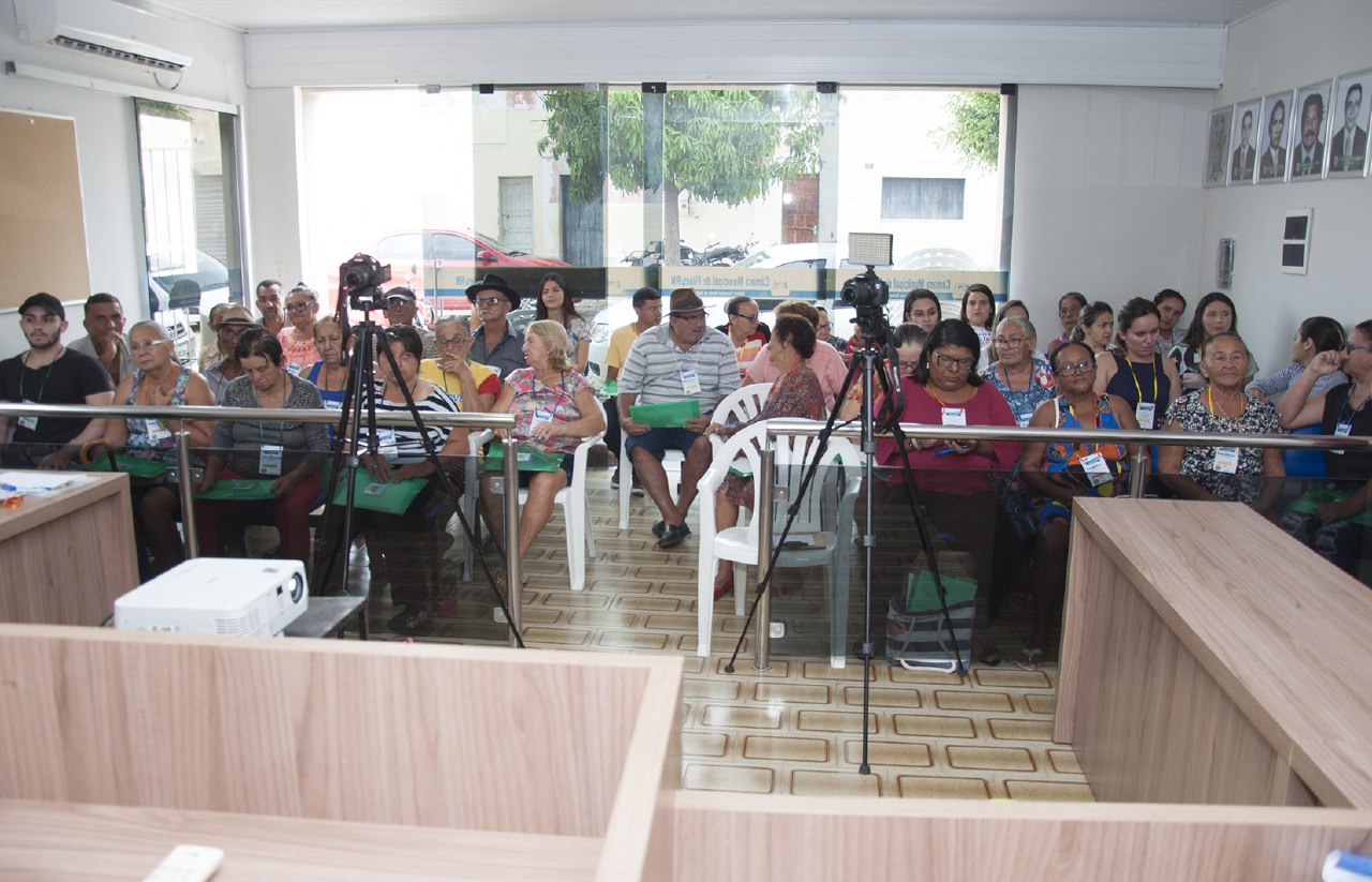 Conferência dos Idosos (1).jpg