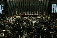 Congresso aprova projeto que altera meta fiscal de 2016.