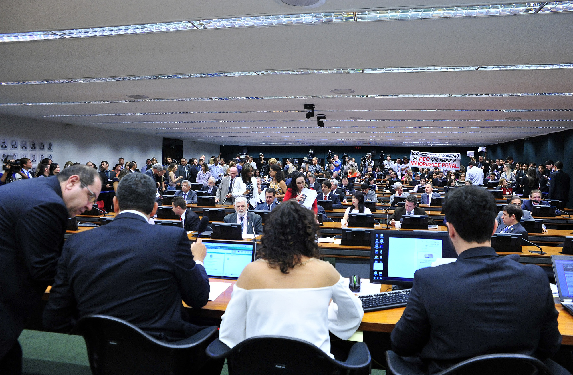 CPMF pode ser barrada na CCJ da Câmara dos Deputados.