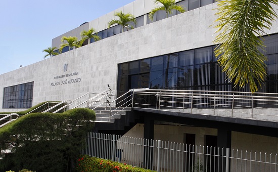 Depois da eleição da presidência, Assembleia começa a montar comissões.