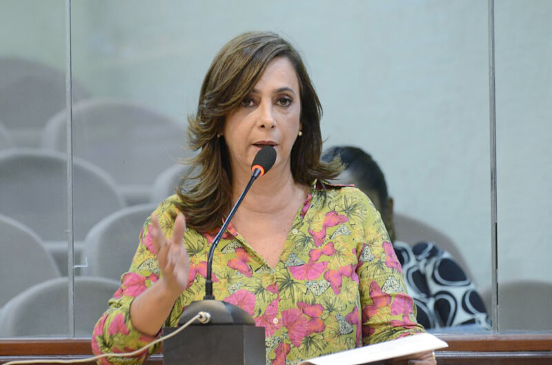 Deputada Márcia Maia requer do Governo solução definitiva para Ceasa.