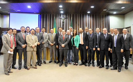 Deputados estaduais aprovam Orçamento Geral do Estado para 2016.