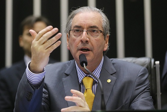 Eduardo Cunha assumirá a presidência do Brasil.