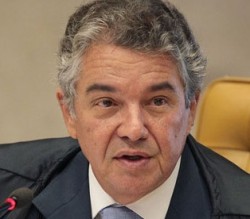 Financiamento privado vai sair caro para a sociedade, diz ministro do STF.