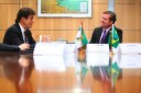 Governador pede ao ministro do Turismo continuidade das obras.