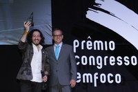 Jean Wyllys é escolhido o melhor deputado de 2015.