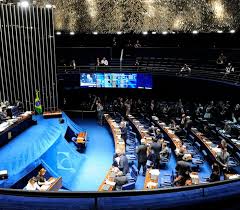 Ministério Público pede a senadores que demitam parentes até quarto grau.