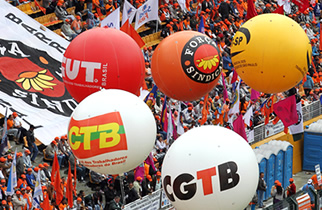 Protesto contra mudança em benefícios.