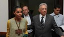 Sem partido e sem mandato, Marina Silva se aproxima de FHC.