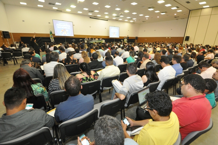 TCE capacita jurisdicionados para uso correto de ferramentas eletrônicas.