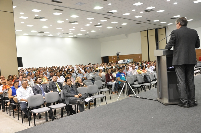 TCE promove encontro para orientar gestores sobre encerramento e transição de mandato.