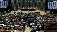 Texto base da reforma Trabalhista é aprovado.