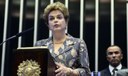 Vou ao Senado porque acredito na democracia, diz Dilma em ato.